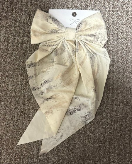 دبوس ببيوني