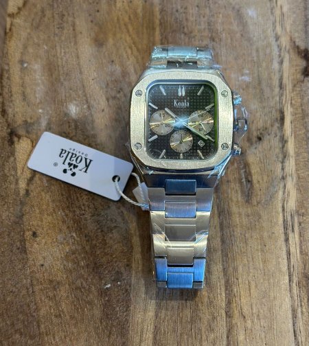 ساعة كوالا  للشباب