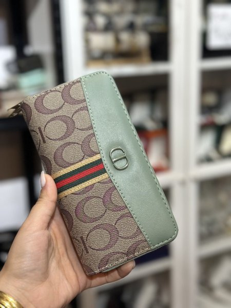 جزدان مصاري