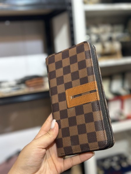 جزدان مصاري