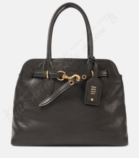 جزدان miu miu حجم وسط