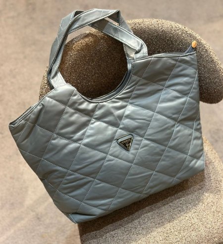 جزدان حجم كبير