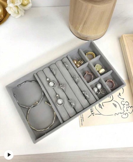 منظم اكسسوارات حجم صغير