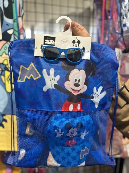 بكج السباحة منشفة ونظارة وطاقيه ميكي ماوس
