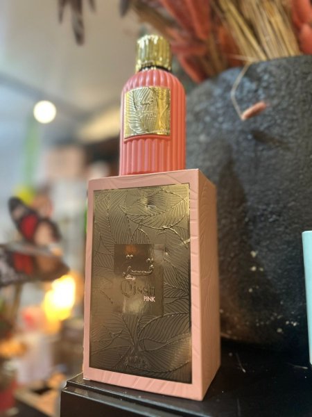 عطر قصة بينك للصبايا