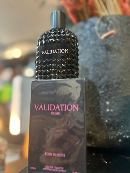 عطر فالنتينو للشباب