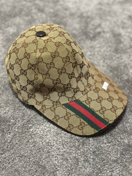 طاقية غوتشي