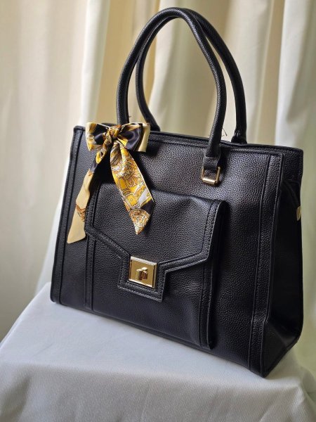 جزدان حجم كبير