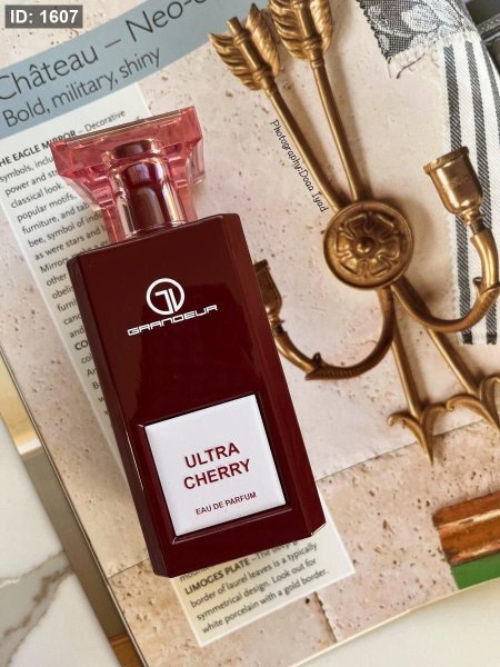 ultra احمر