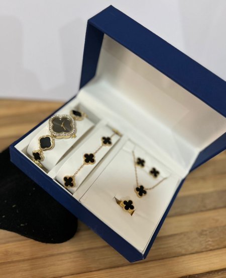 طقم ساعة فانكليف اسوارة ساعه خاتم سنسال حلق