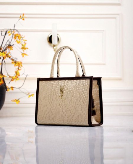 ysl <br> <span class='text-color-warm'>سيتوفر قريباً</span>