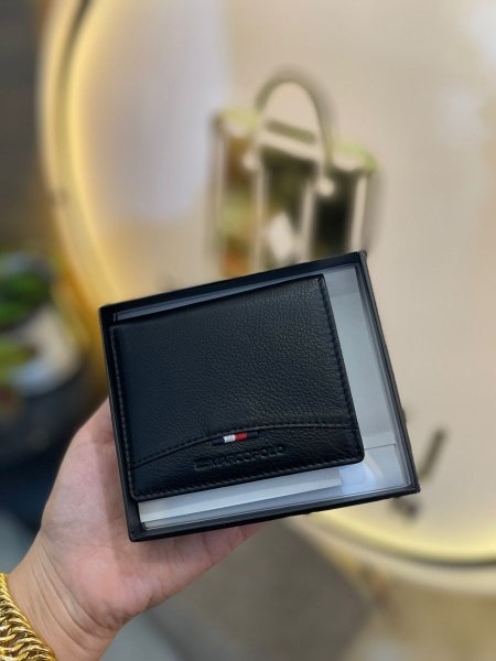 Marcopolo اسود