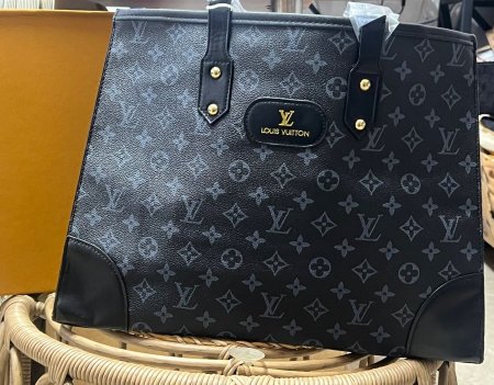 LUIS VUITTON 