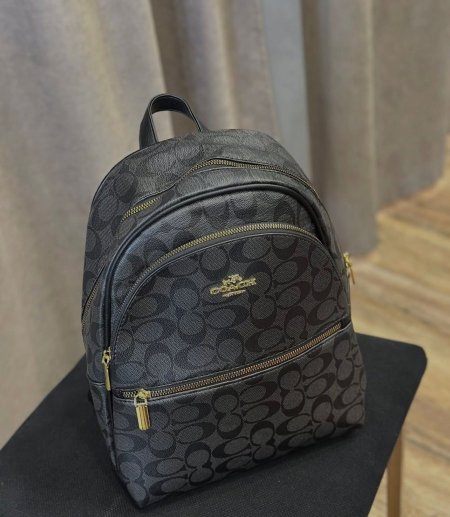 شنطه ضهر ماستر COACH