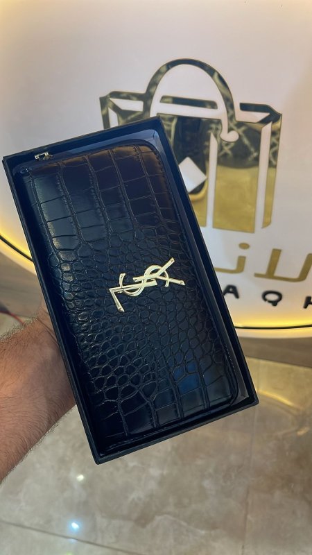 YSL <br> <span class='text-color-warm'>سيتوفر قريباً</span>