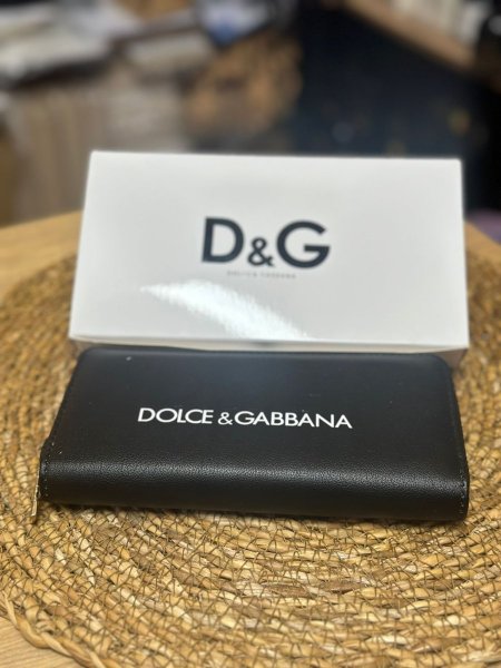 D&G <br> <span class='text-color-warm'>سيتوفر قريباً</span>