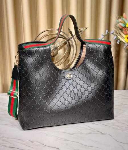 GUCCI حجم كبير <br> <span class='text-color-warm'>سيتوفر قريباً</span>