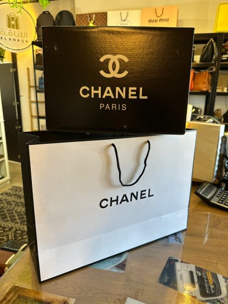 بوكس+كيس CHENEL
