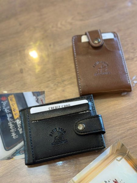 جزدان حجم صغير للشباب