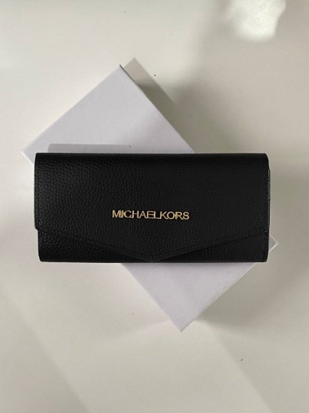 MICHEAL KORS 