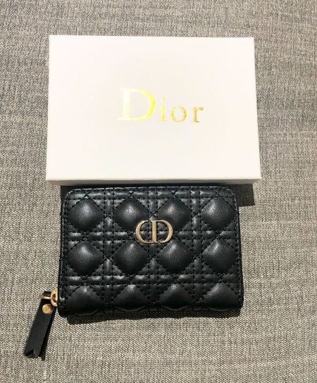 DIOR