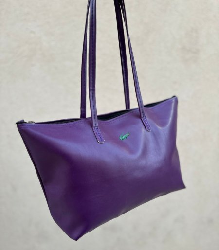 لاكوست جلد ليلكي