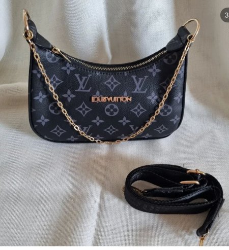 LOUIS VITTON وسط <br> <span class='text-color-warm'>سيتوفر قريباً</span>