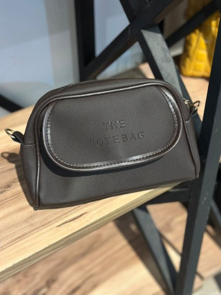 THE TOTE BAG صغير بني <br> <span class='text-color-warm'>سيتوفر قريباً</span>