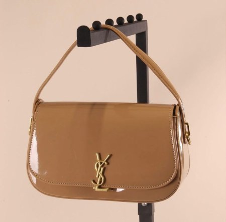 YSL بيج فاتح لمع