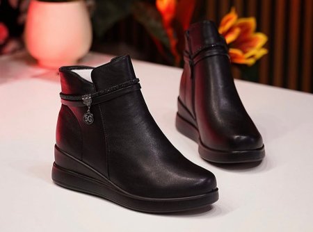 جزمة للصبايا