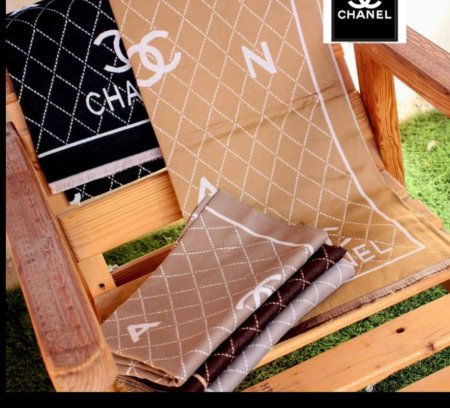 شال رقبة شانيل <br> <span class='text-color-warm'>سيتوفر قريباً</span>