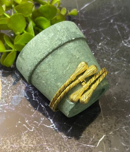 اسوارة انجاصات