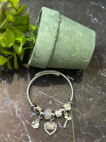 اسوارة بندورة