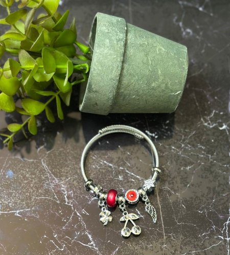 اسوارة بندورة <br> <span class='text-color-warm'>سيتوفر قريباً</span>