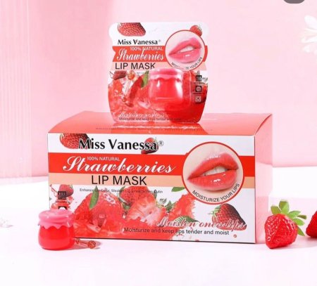 ماسك للشفايف بطعم التوت وترطيب كامل