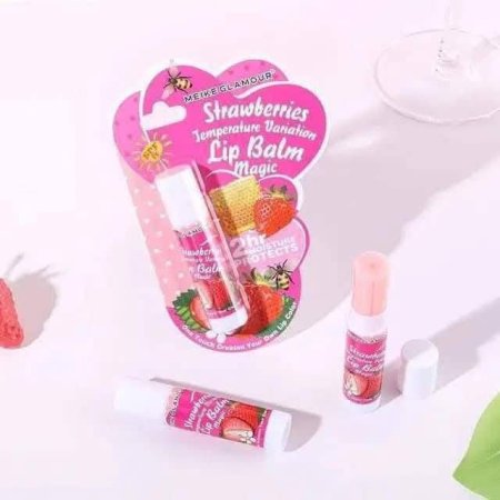 مرطب للشفايف بطعم التوت