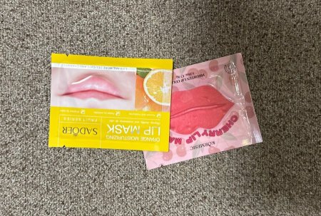 ماسك للشفايف