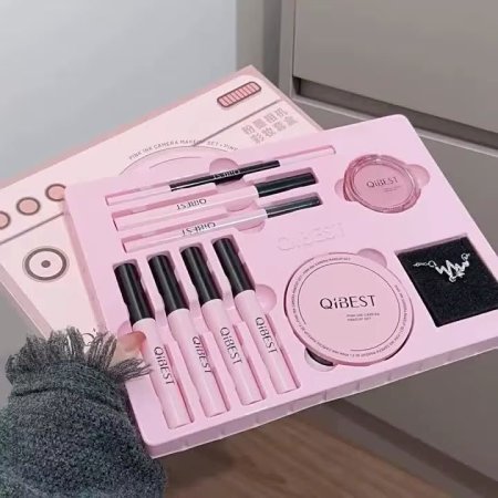 بكج من 10 قطع من ادوات مكياج الكاميرا بالحبر الوردي